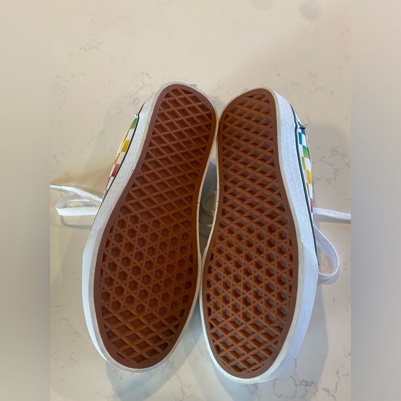 Women’s Vans Rainbow Checkered Multicolored Canvas Sneakers Like New, Size 6 - Picture 4 of 9